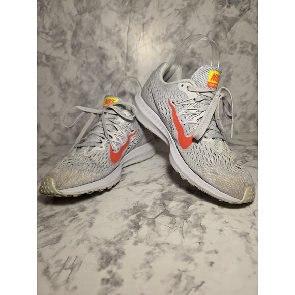 Nike Running Zoom Winflo 5 Sneakers Women 7.5 AA7414-005 Athleisure Comfort Shoe - Picture 1 of 9